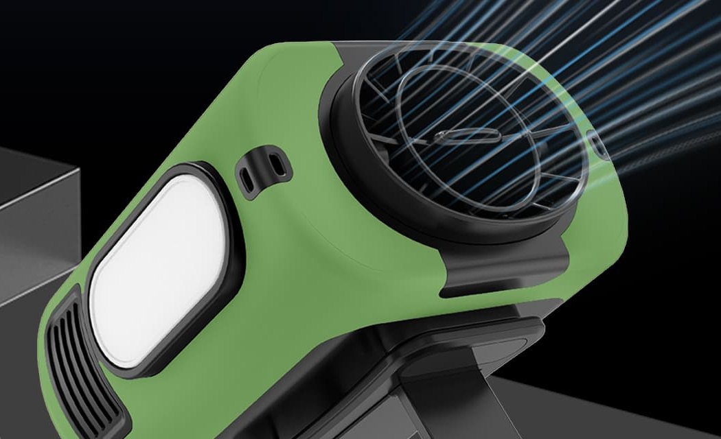 BreezeRig fold-out stand