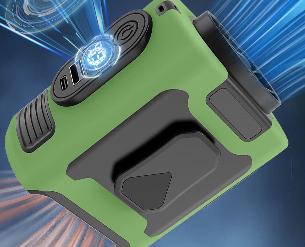 BreezeRig controls & charging ports